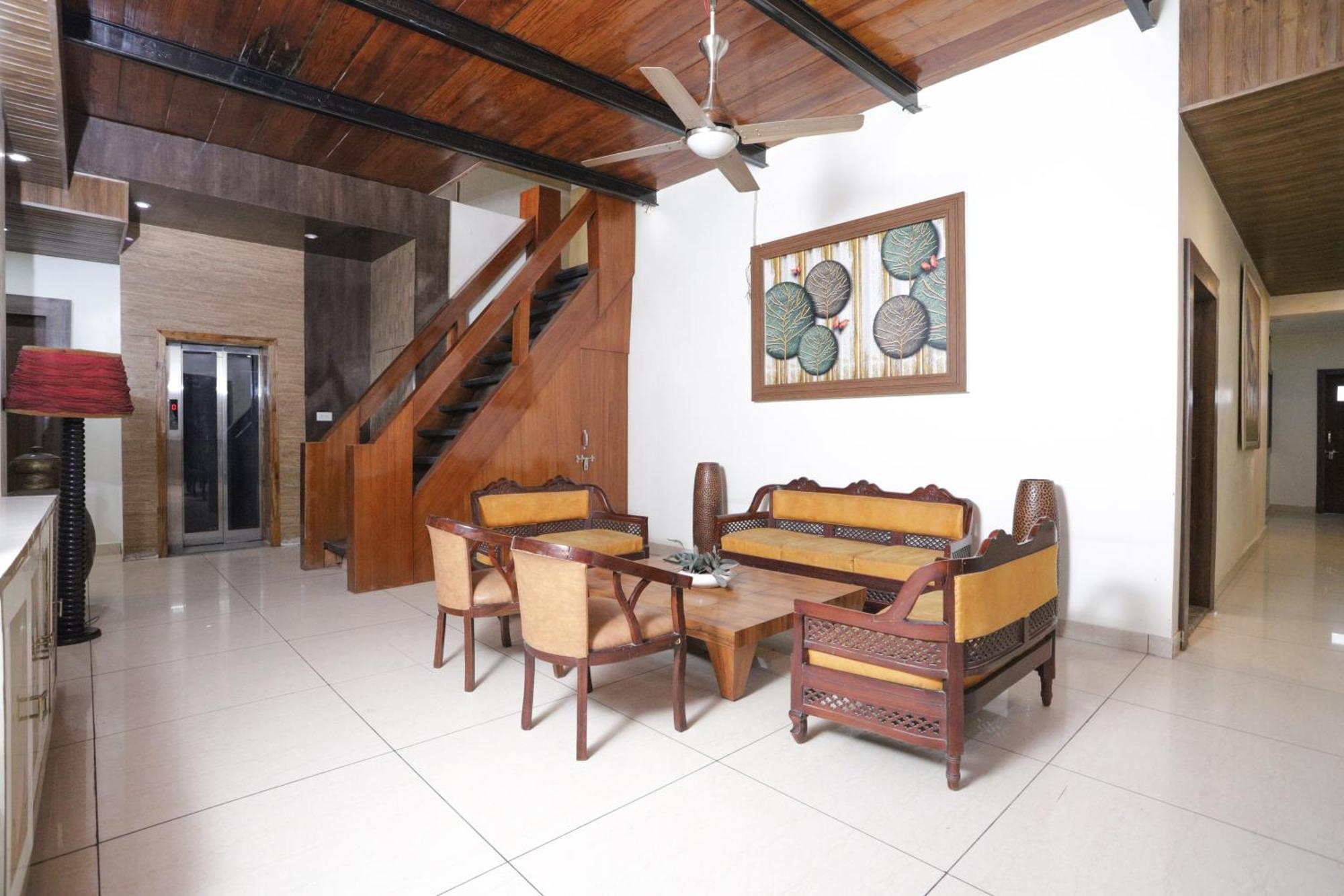 Hotel Razia Inn Hisar ภายนอก รูปภาพ