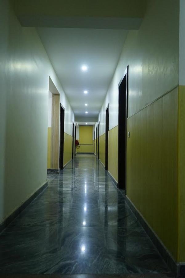 Hotel Razia Inn Hisar ภายนอก รูปภาพ